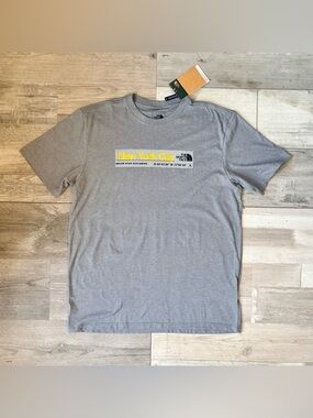 NWT The North Face New York City T-Shirt Heather Grey size M